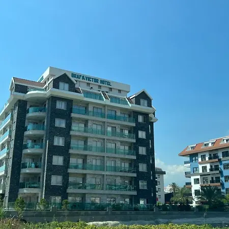 Holiday Апартаменты *